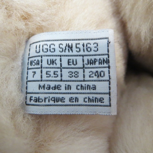 UGG Australia 5163 Upside Shearing Suede Boots - Picture 3 of 8